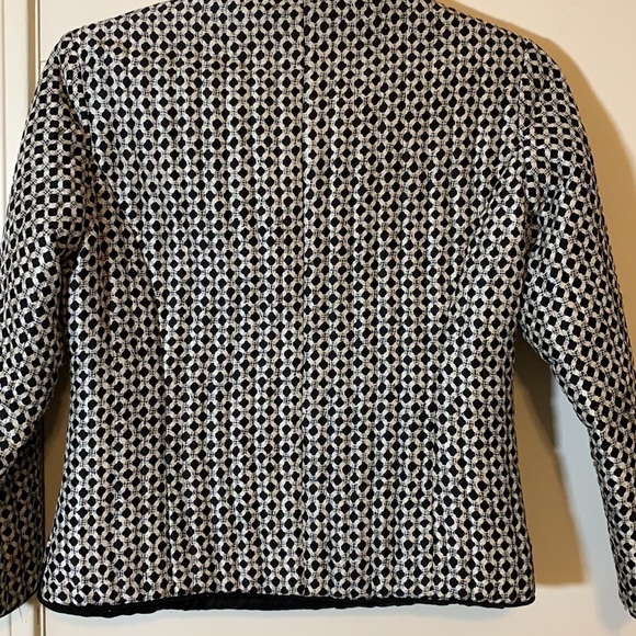 Silkland Geo Print Silk Quilted Cropped Jacket, PS - Picture 5 of 8